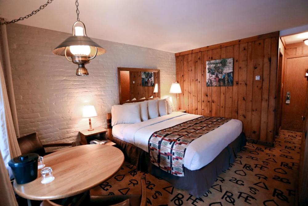 King Room interior